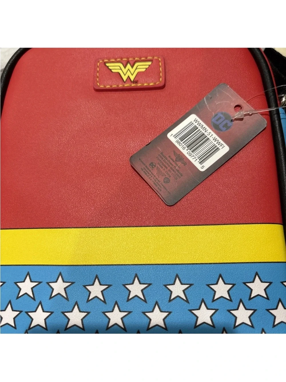 DC Comics Wonder Woman Crossbody Bag Buckle Down Mini Purse NWT - Picture 11 of 11